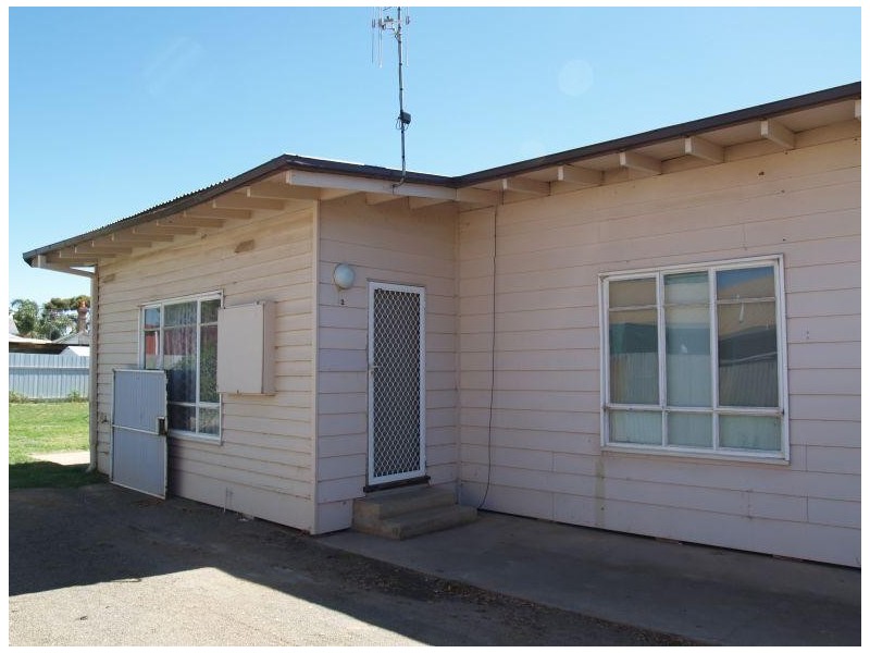 2/11 Dolphin Street, Numurkah VIC 3636