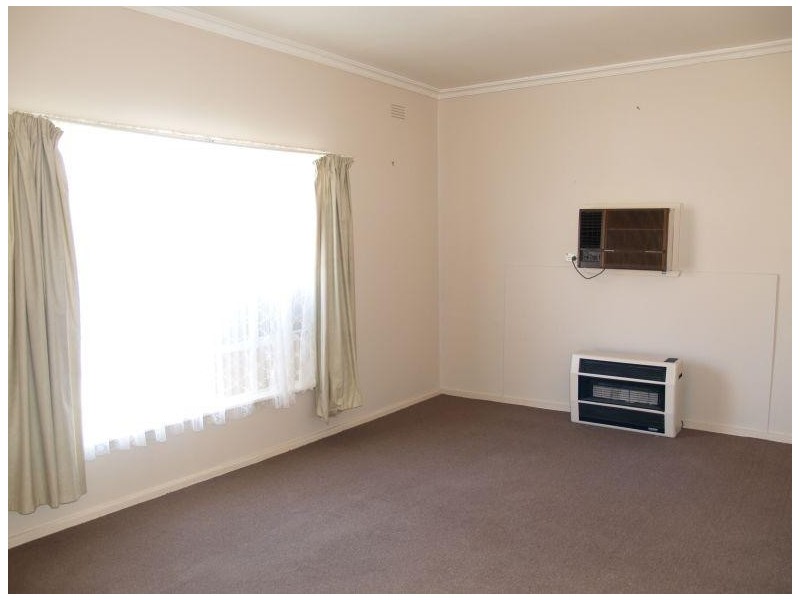 2/11 Dolphin Street, Numurkah VIC 3636