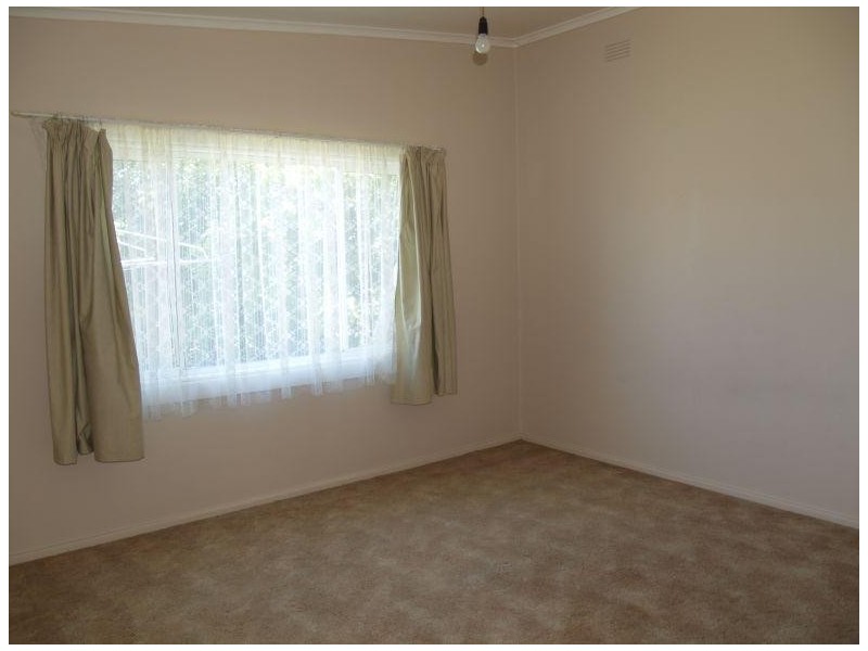 2/11 Dolphin Street, Numurkah VIC 3636