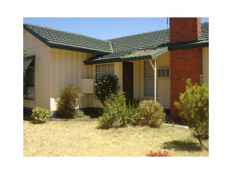 25 Tweddle Street, Numurkah VIC 3636