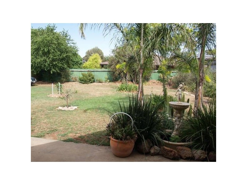 16 Nelson Street, Numurkah VIC 3636