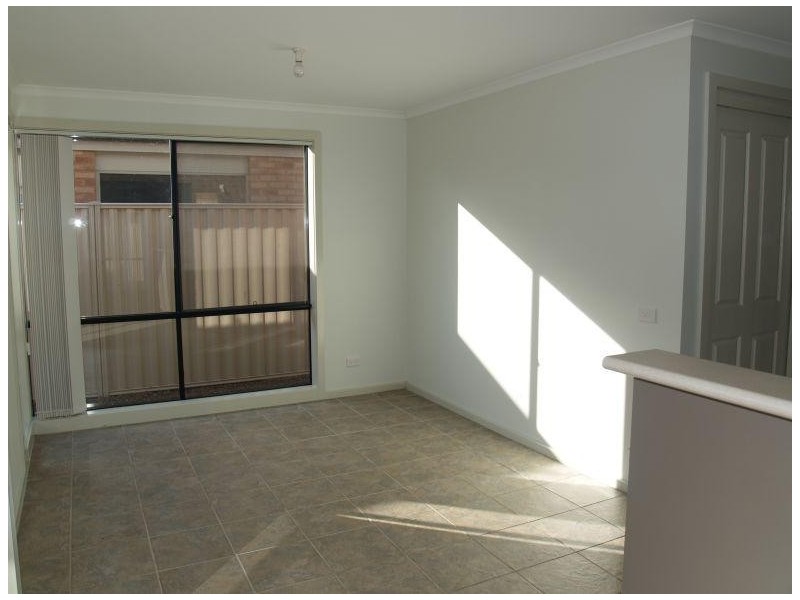 1 12 Nelson Street, Numurkah VIC 3636