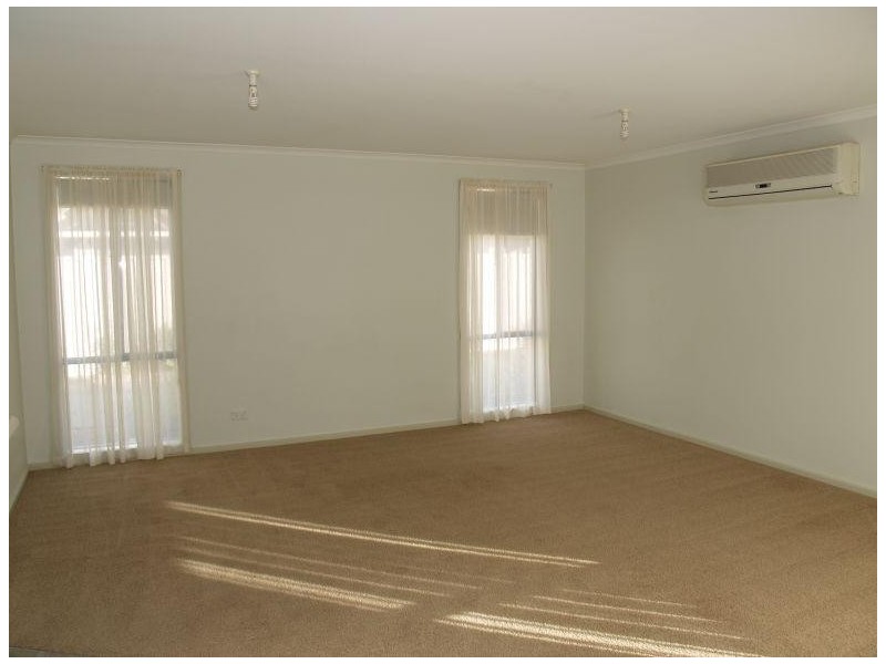 1 12 Nelson Street, Numurkah VIC 3636