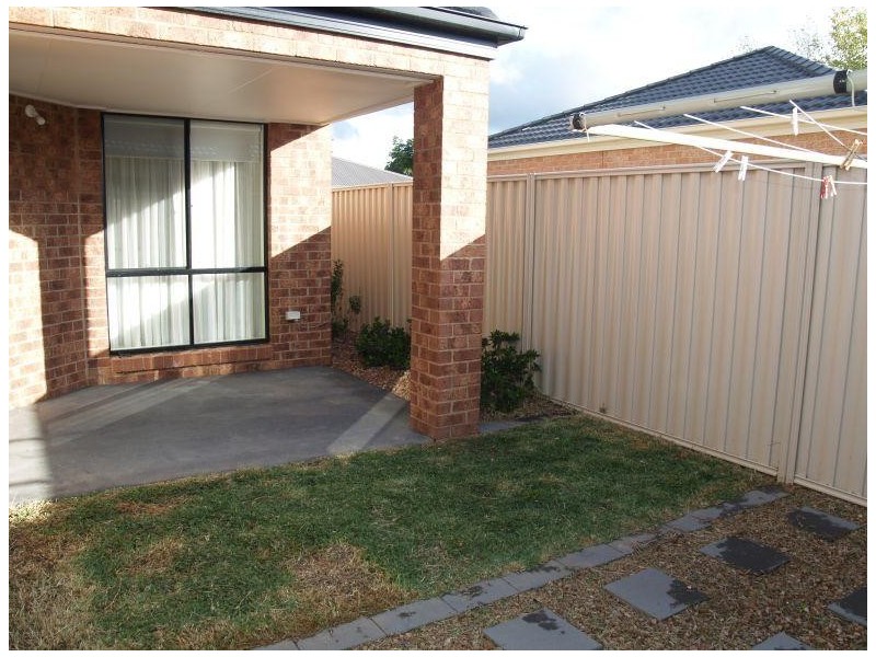 1 12 Nelson Street, Numurkah VIC 3636