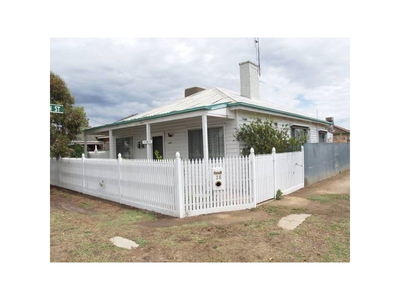 38 Knox Street, Numurkah VIC 3636