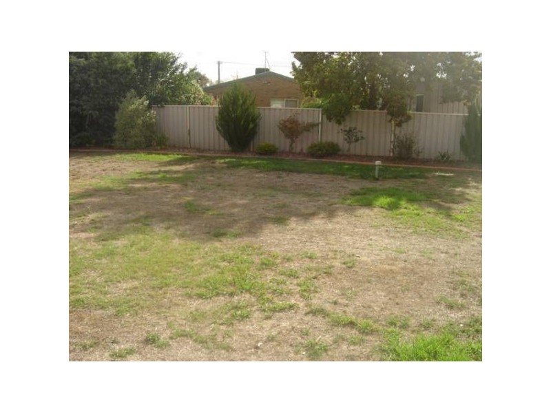 9 Maple Crescent, Numurkah VIC 3636