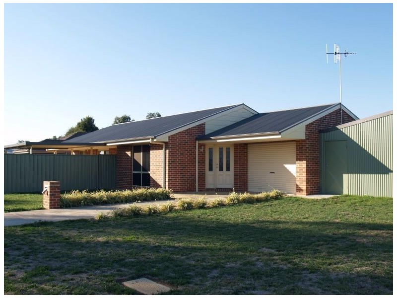 27 Collis Street, Numurkah VIC 3636