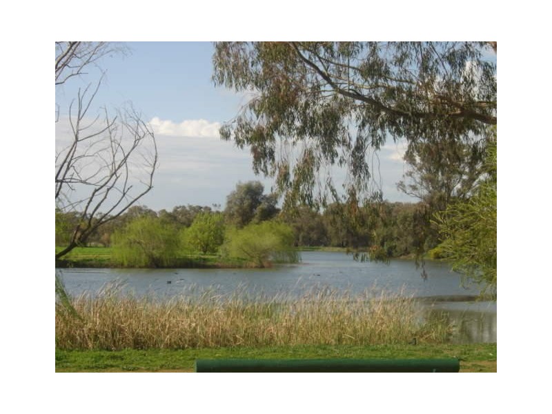 1/22-26 Wattle Drive, Numurkah VIC 3636