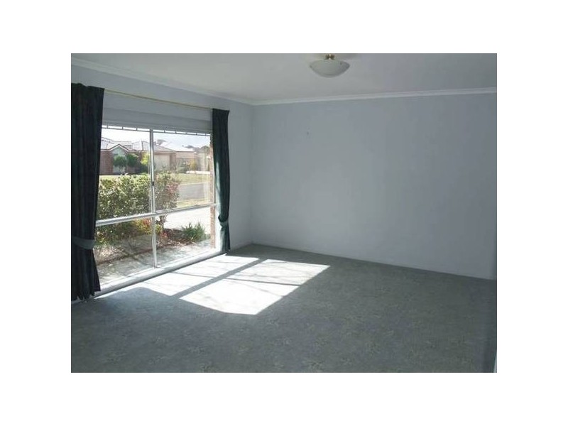 15 Maple Crescent, Numurkah VIC 3636