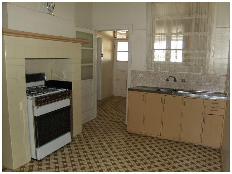 4 Railway Place, Numurkah VIC 3636