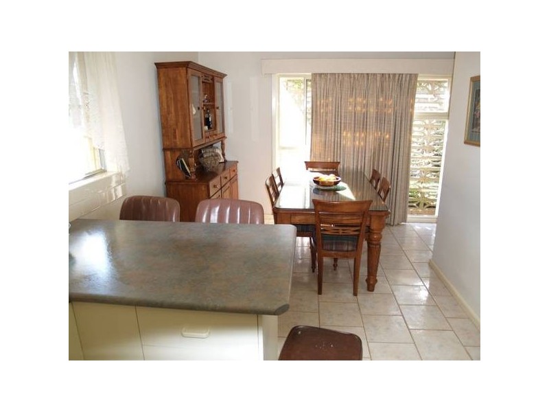 2 Murray Avenue, Numurkah VIC 3636