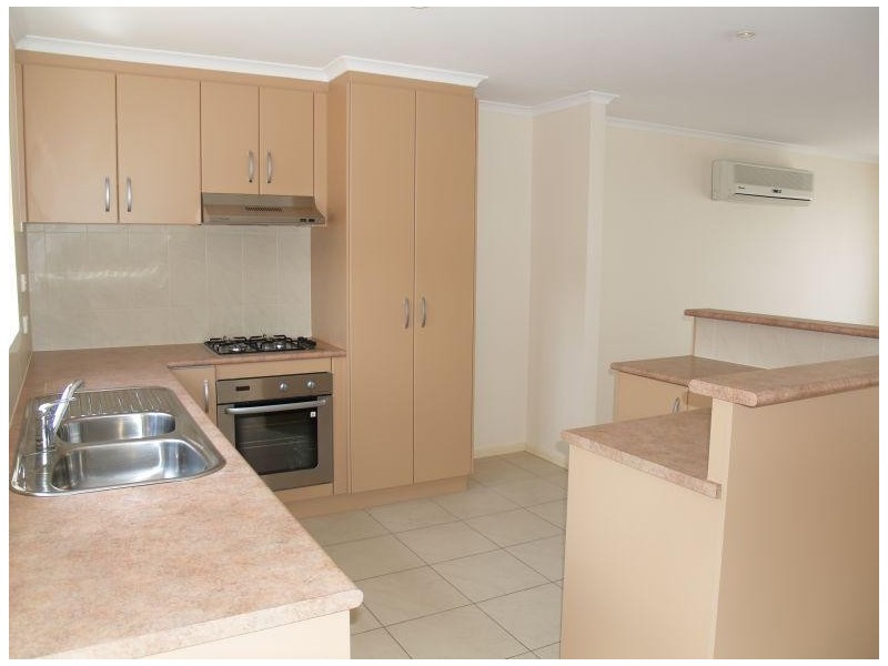 2/12 Nelson Street, Numurkah VIC 3636