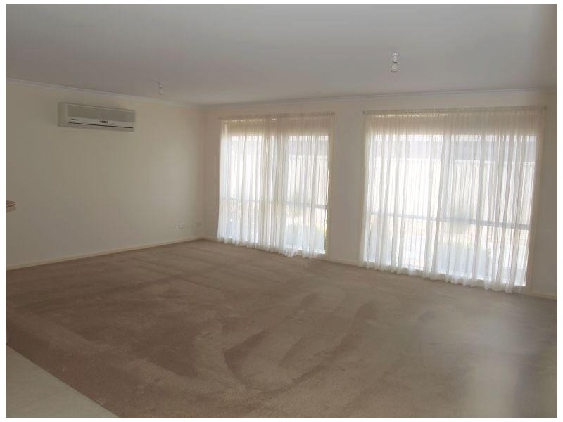 2/12 Nelson Street, Numurkah VIC 3636