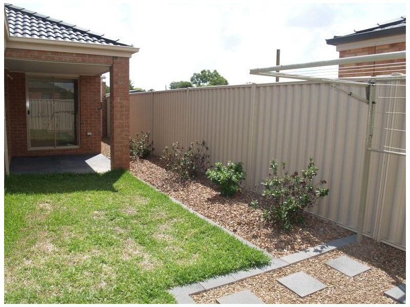 2/12 Nelson Street, Numurkah VIC 3636