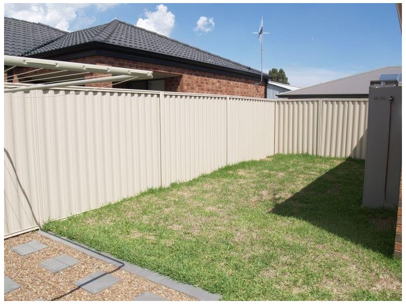 2/12 Nelson Street, Numurkah VIC 3636