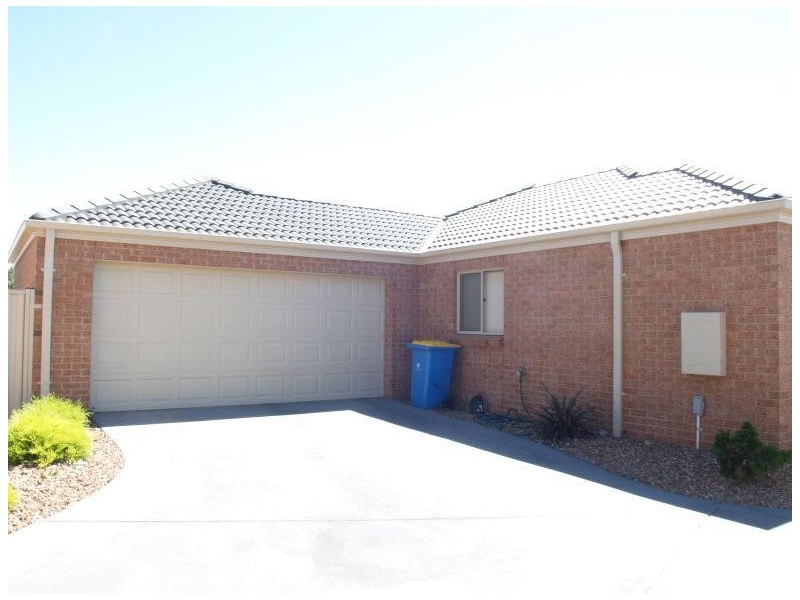 2/12 Nelson Street, Numurkah VIC 3636