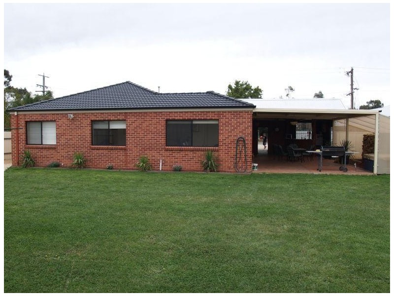 38-40 Pine Street, Numurkah VIC 3636