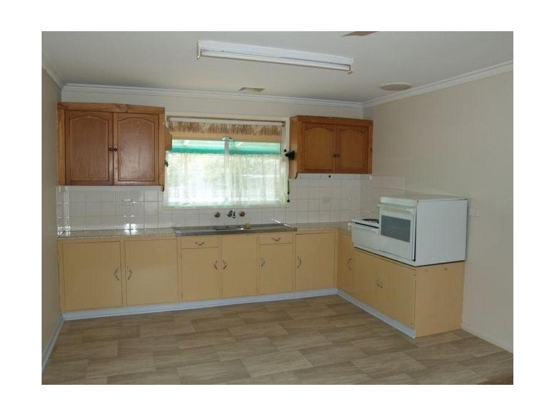 6 Swallow Street, Numurkah VIC 3636