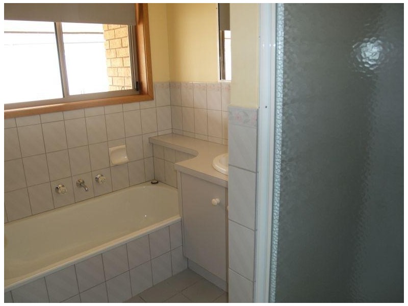 70, 24 Wattle Drive, Numurkah VIC 3636