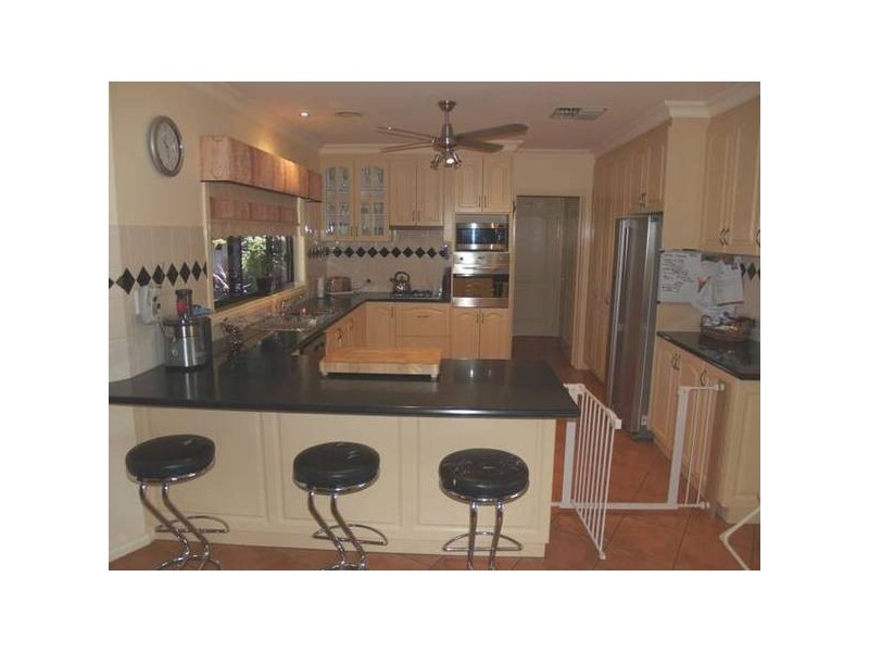 18 Reynolds Drive, Numurkah VIC 3636