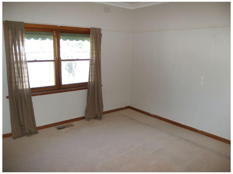 12 Katamatite Road, Numurkah VIC 3636