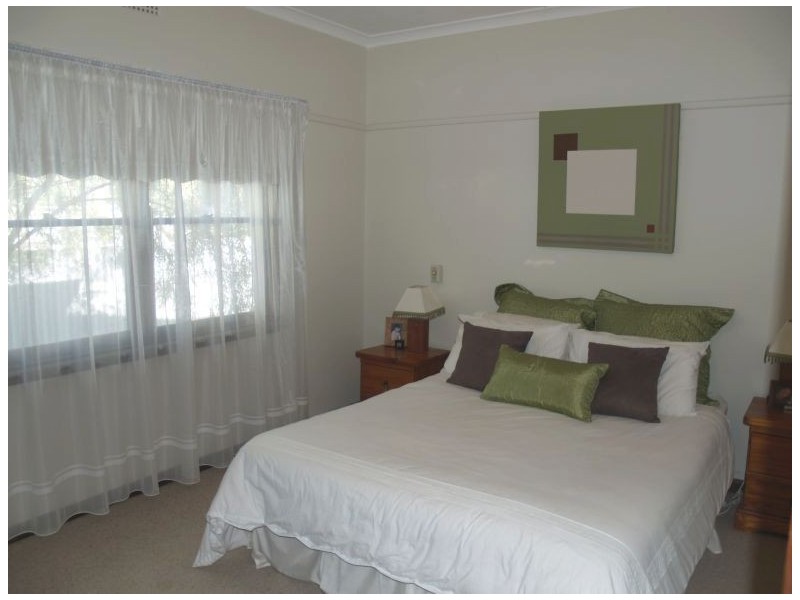 74 Knox Street, Numurkah VIC 3636