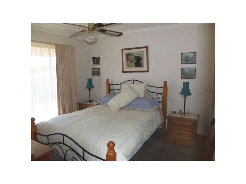 24 Katamatite Road, Numurkah VIC 3636