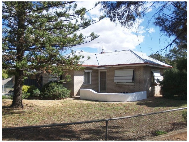 20 Murray Avenue, Numurkah VIC 3636