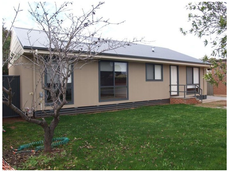 8 William Street, Numurkah VIC 3636