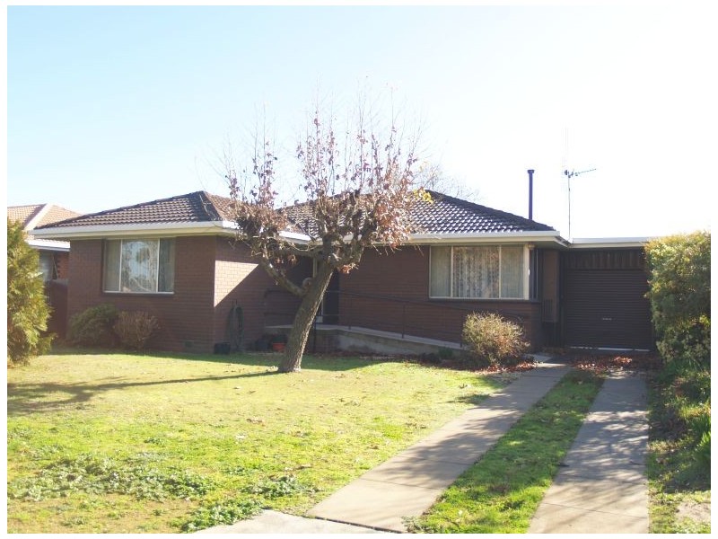 17 Rowe Street, Numurkah VIC 3636