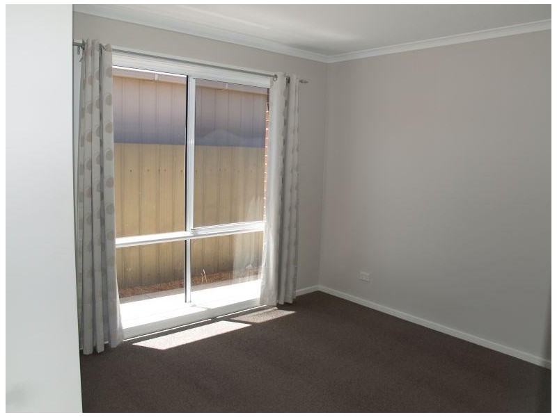 2/20 Exhibition Street, Numurkah VIC 3636