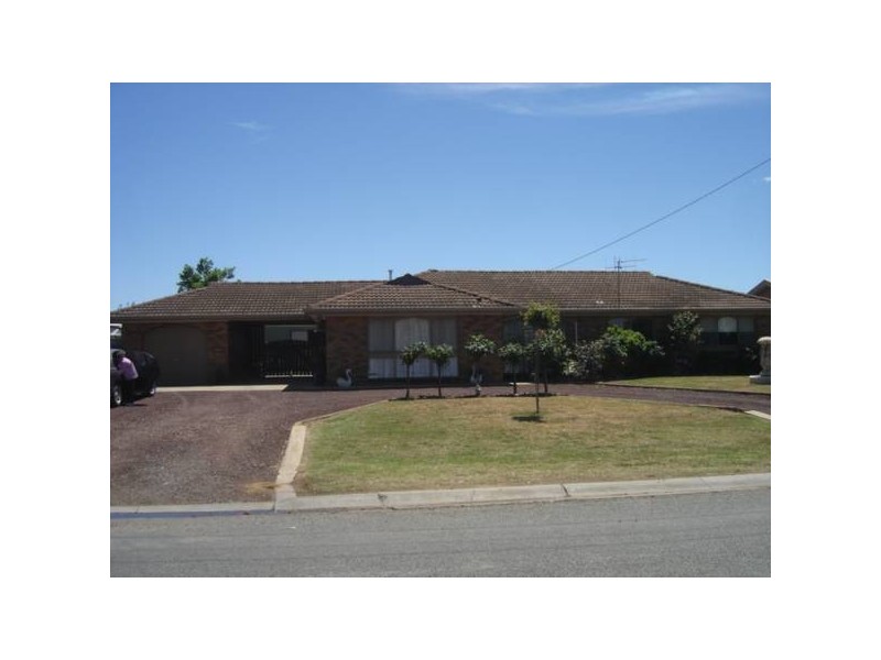 110 Quinn Street, Numurkah VIC 3636