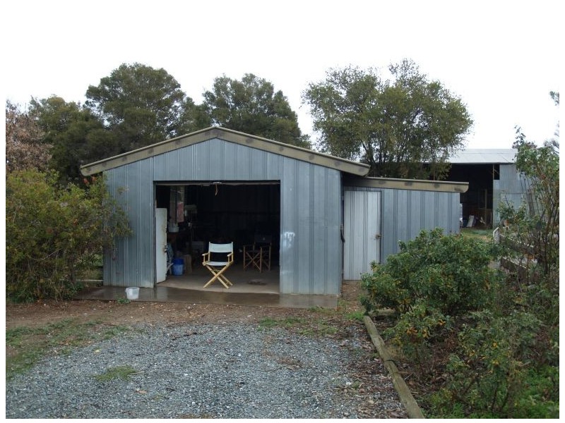 1300 Sandmount Road, Katunga VIC 3640