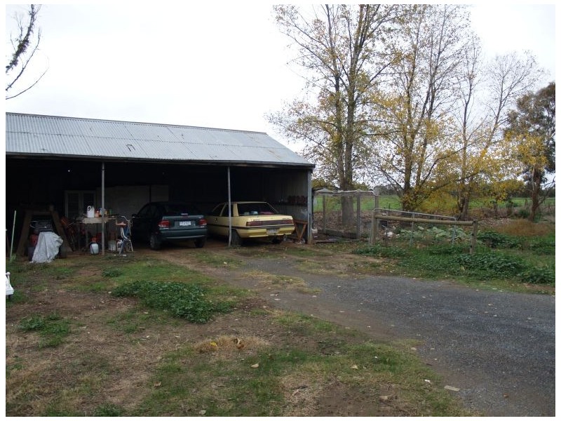 1300 Sandmount Road, Katunga VIC 3640