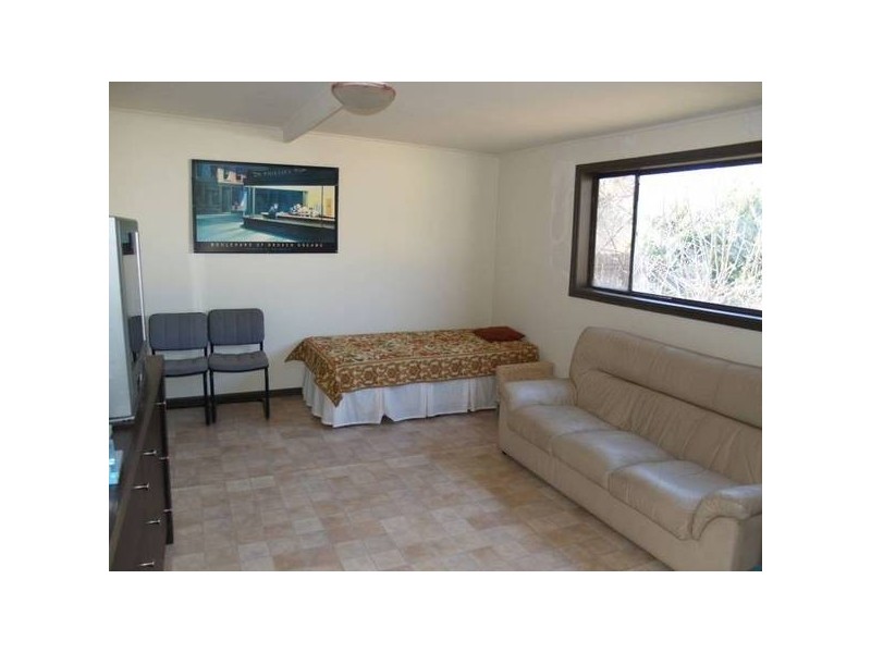 17 Railway Place, Numurkah VIC 3636