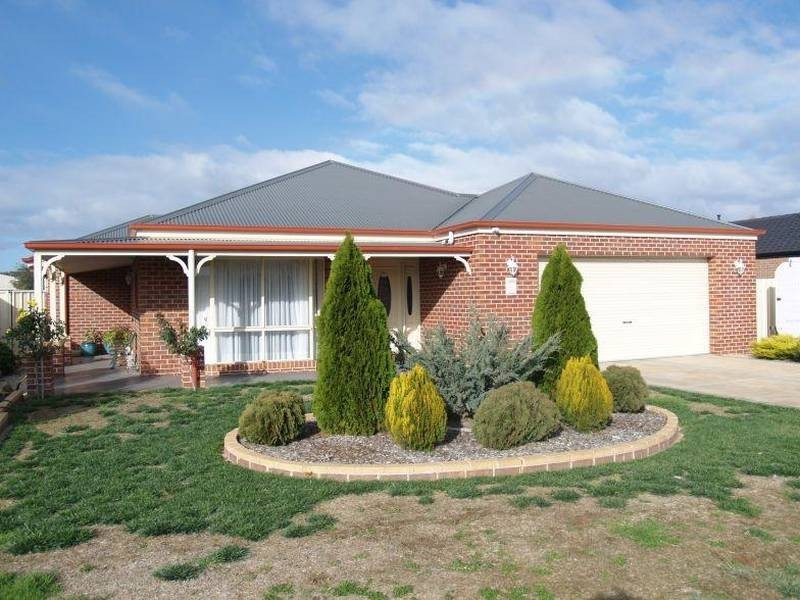 6 Russell Street, Numurkah VIC 3636