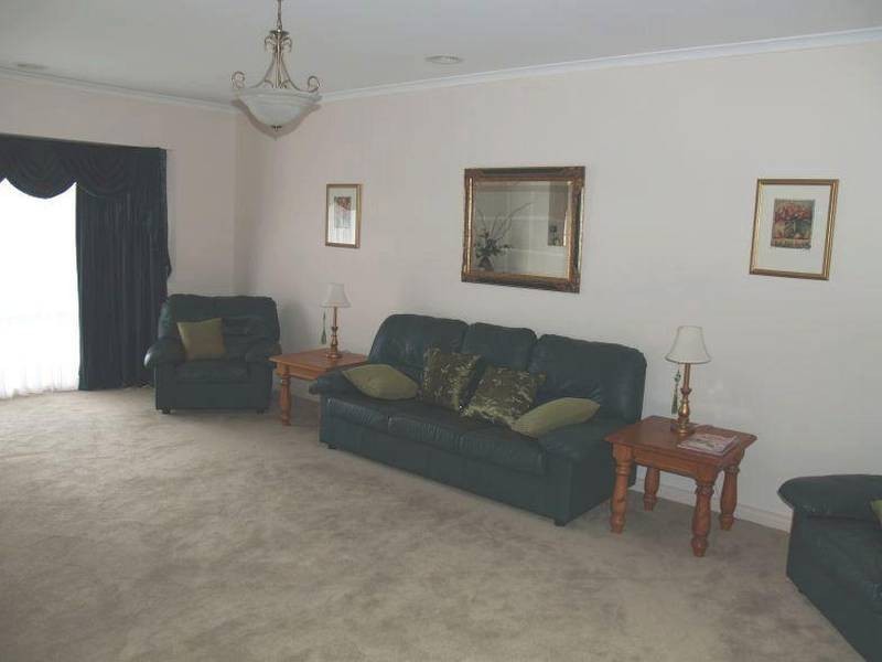 6 Russell Street, Numurkah VIC 3636