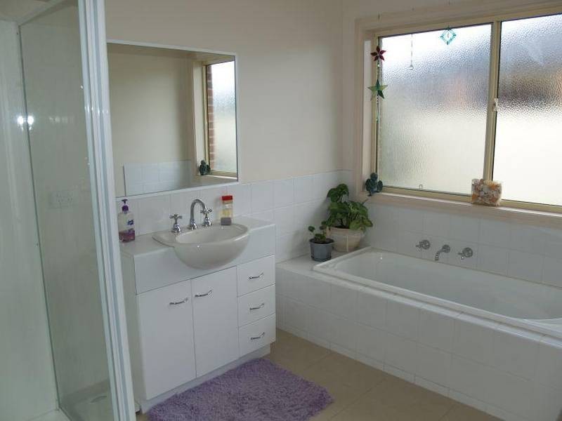 6 Russell Street, Numurkah VIC 3636
