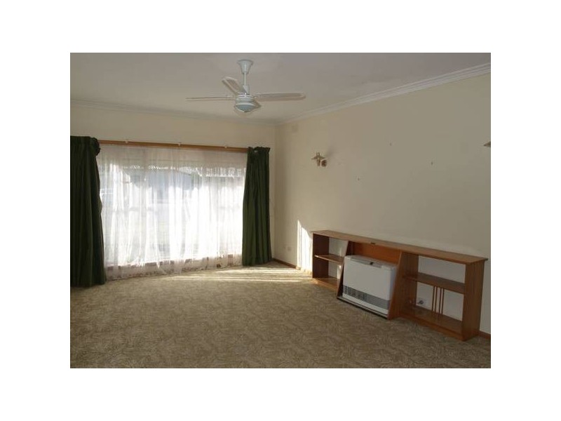 8 Katamatite Road, Numurkah VIC 3636