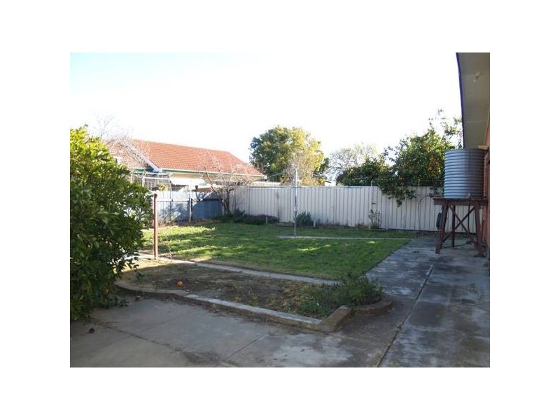 8 Katamatite Road, Numurkah VIC 3636