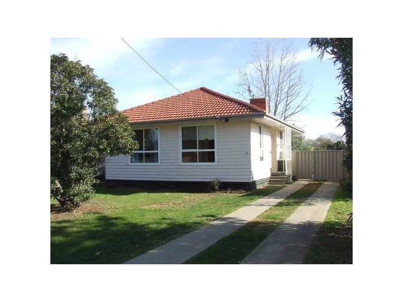 16 Federation Street, Nathalia VIC 3638