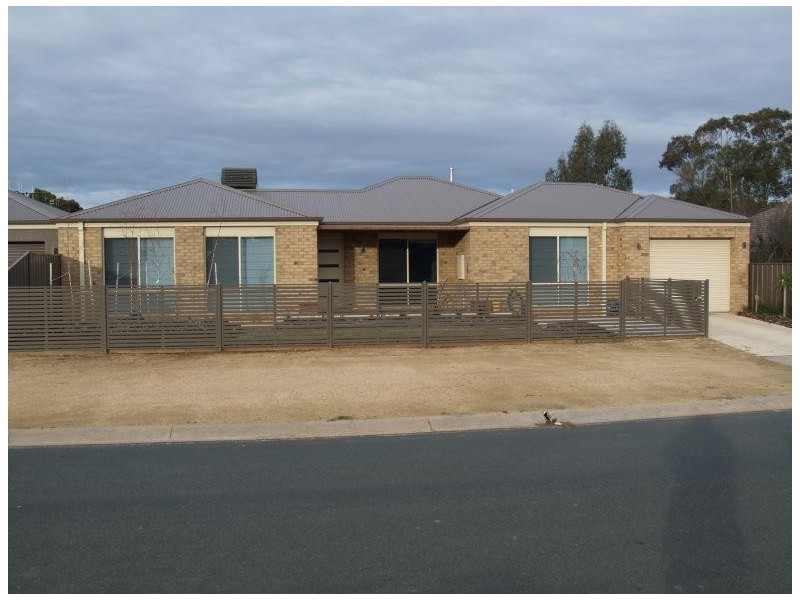 1/11 Tunnock Road, Numurkah VIC 3636
