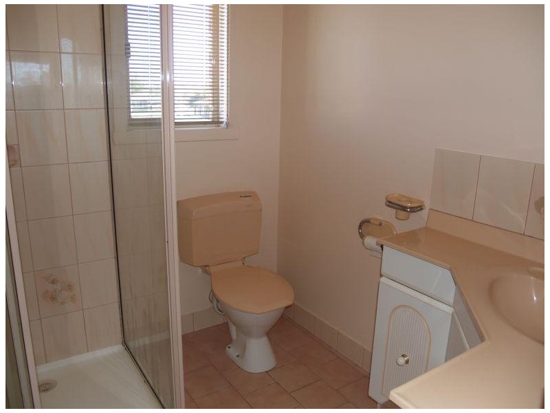 2/23 Russell Street, Numurkah VIC 3636