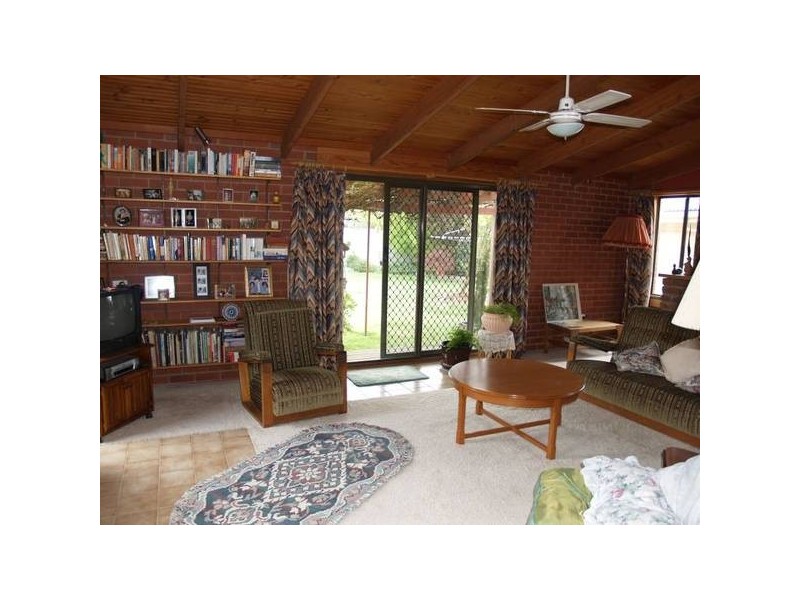 21 Tocumwal Road, Numurkah VIC 3636