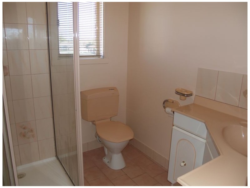 2/23 Russell Street, Numurkah VIC 3636