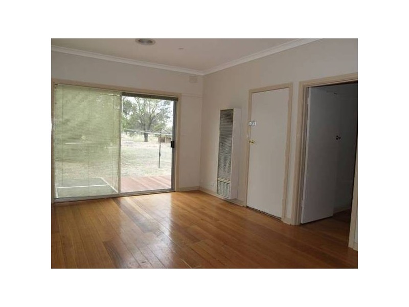 11 Welch Street, Wunghnu VIC 3635
