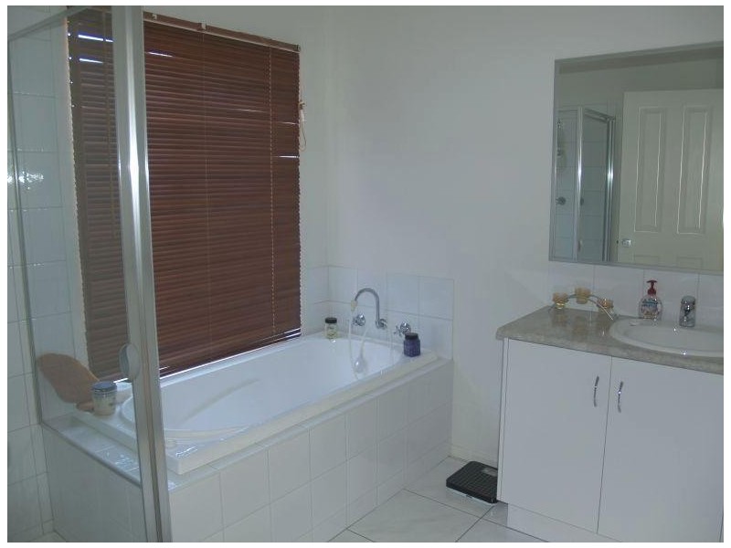 130 Saxton Street, Numurkah VIC 3636