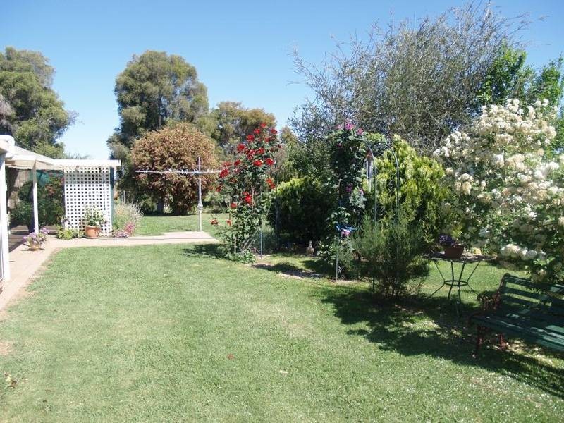 1011 Katamatite-Nathalia Road, Waaia VIC 3637