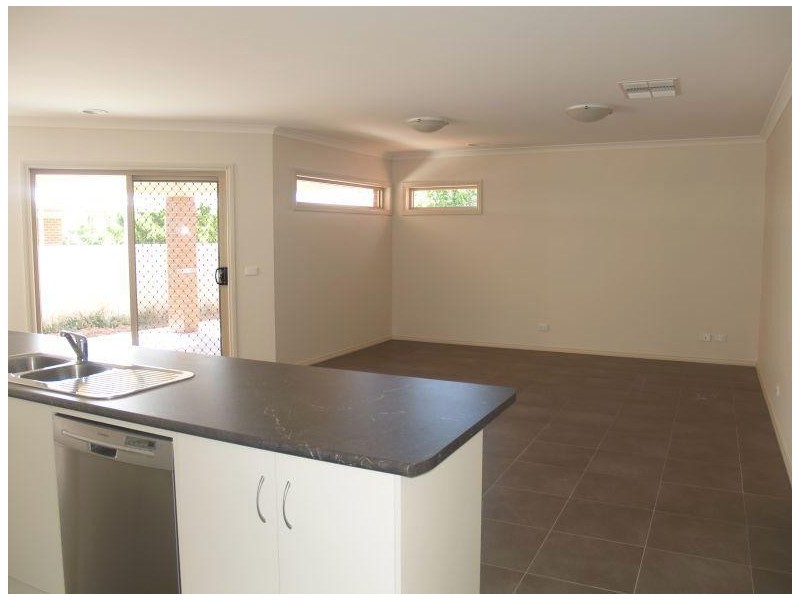 78 Saxton Street, Numurkah VIC 3636