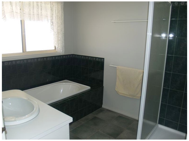 11 Olivia Court, Numurkah VIC 3636